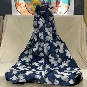 EUC woman’s sleeveless lined Carmen Marc Volvo floor length dress